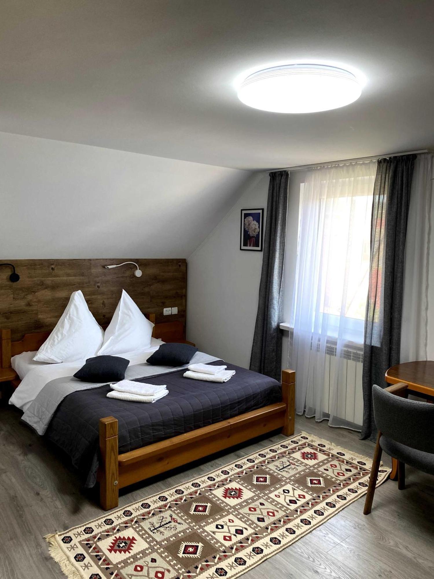 Hotel Karpats'Kyi Kalejdoskop à Slavsko Extérieur photo