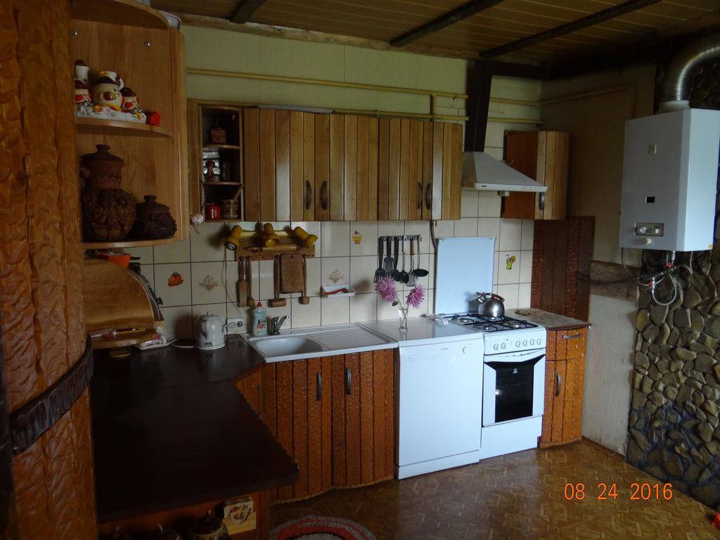 Hotel Karpats'Kyi Kalejdoskop à Slavsko Extérieur photo